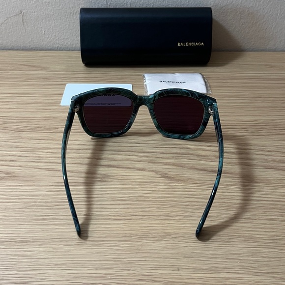 NWB Balenciaga Sunglasses Green Marble Print - Picture 12 of 14